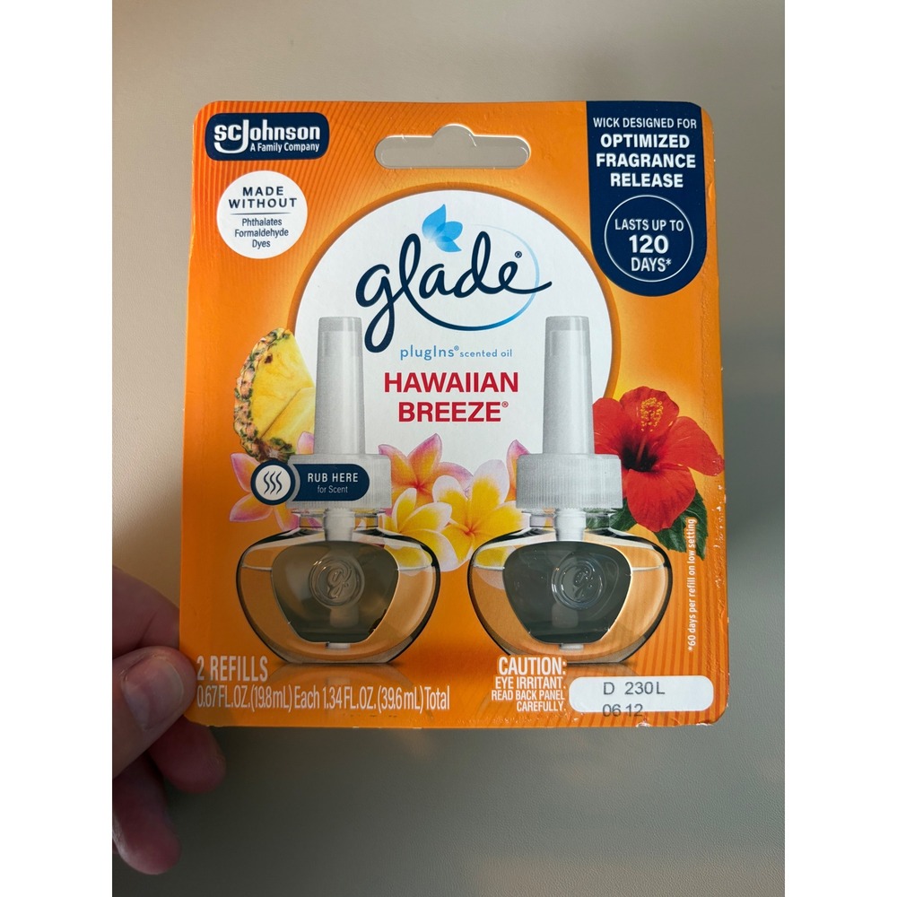 Glade PlugIns Scented Oil Refills Hawaiian Breeze 2 Count 1.34 fl oz Total NEW